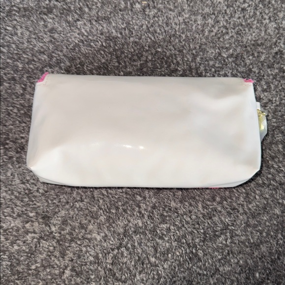 Juicy Couture white patient leather clutch /purse fluffy pink lining vintage - Picture 3 of 10